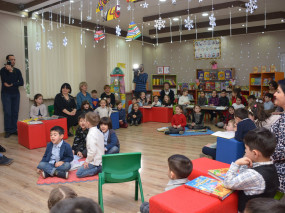 წიგნის საჯაროდ კითხვის კვირეული თბილისის ბაღებში