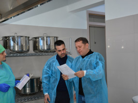 სააგენტოს ხელმძღვანელში ბაღებში მიმდინარე მონიტორინგის პროცესს გაეცნო