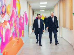 გურამ ოქროპირიძემ უნგრეთის ოფიციალურ პირებს N19 ბაგა-ბაღში უმასპინძლა