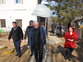 კახა გვანცელაძე შემოერთებულ ტერიტორიებზე არსებული ბაღებს ეწვია